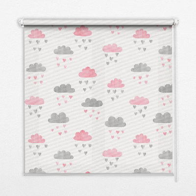 Fensterrollo mit rosa und grauen Wolken