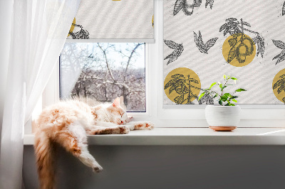 Fensterrollo mit Früchten und gelben Kreisen