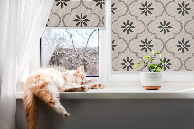 Fensterrollo mit marokkanischen blumenförmigen Fliesen