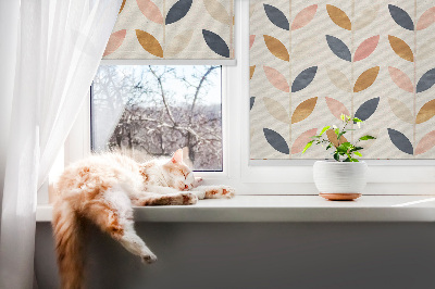 Fensterrollo mit Blätter-Motiv