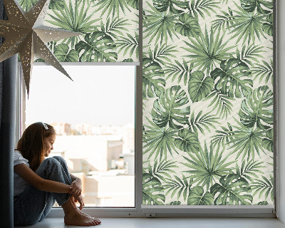 Fensterrollo mit verschiedenen Blättern