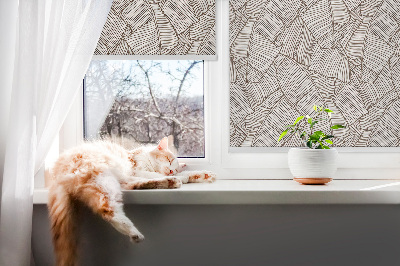 Fensterrollo mit gezeichneten Palmblättern