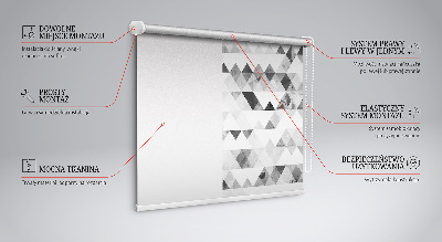 Rollo Fenster mit grauem Dreiecksmuster