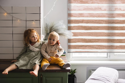Rollo Fenster in braunen Streifen