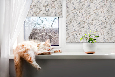 Fensterrollo mit weißen Blüten