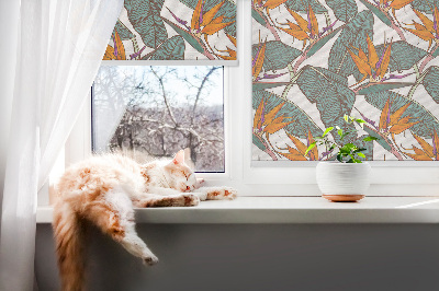 Fensterrollo innen mit Blüten- und Blättermotiv