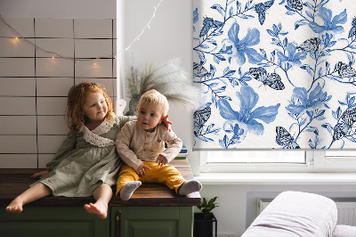 Fensterrollo innen in blauen Schmetterlingsmotiven
