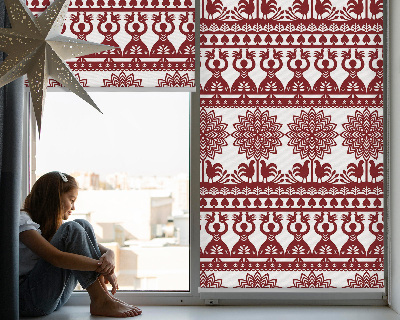 Fensterrollo in braunem Muster