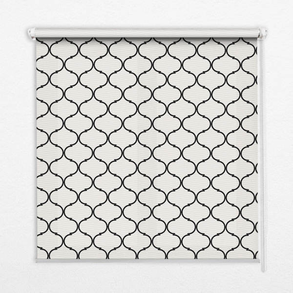 Fensterrollo aus Stacheldraht
