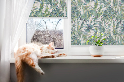 Rollo Fenster mit tropischen Blättern