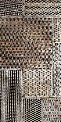 Fensterrollo aus Metallwand