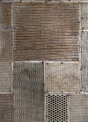 Fensterrollo aus Metallwand