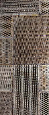 Fensterrollo aus Metallwand