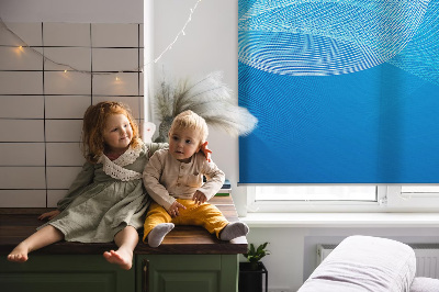 Fensterrollo in blauer Ausführung