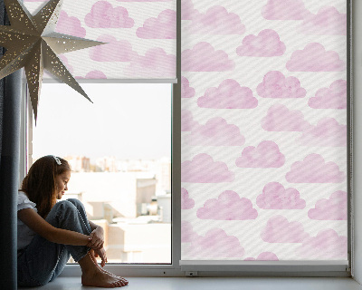 Fensterrollo innen in Rosa und mit Wolkenmotiv