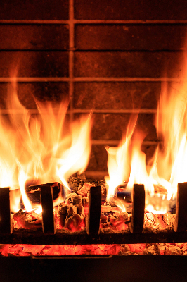 Kamin für das Fensterrollo
