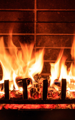 Kamin für das Fensterrollo