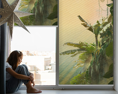 Fensterrollo mit Pflanzenrahmen