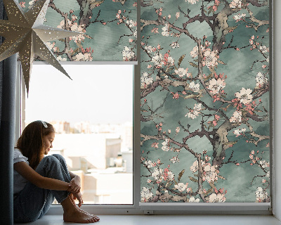 Rollo Fenster mit Blumenmotiv am Baum
