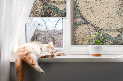 Fensterrollo mit Weltkartenmotiv
