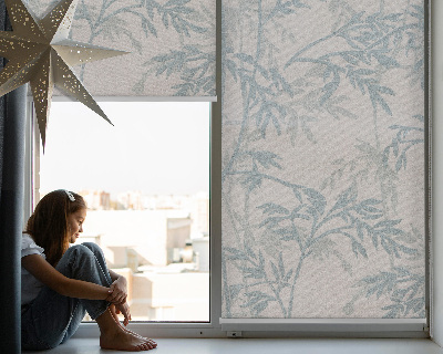 Fensterrollo mit Blätterdesign