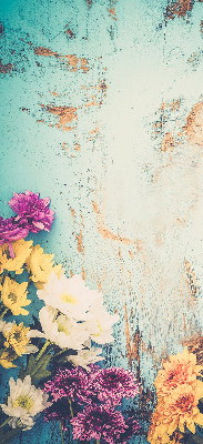 Fensterrollo innen mit Blumenmuster auf blauem Hintergrund
