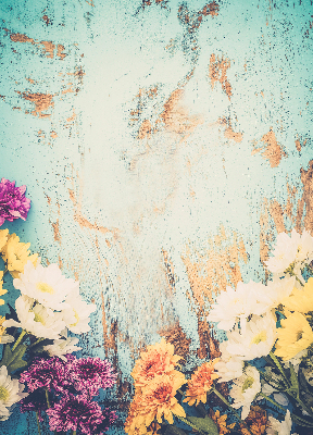 Fensterrollo innen mit Blumenmuster auf blauem Hintergrund
