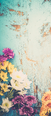 Fensterrollo innen mit Blumenmuster auf blauem Hintergrund