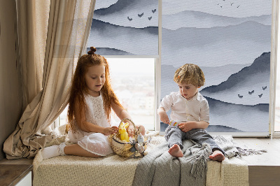 Fensterrollo innen im Design „Berge im Nebel“