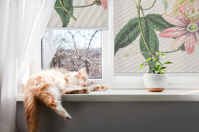 Rollo Fenster in rosa Farbe mit Blumenmotiv