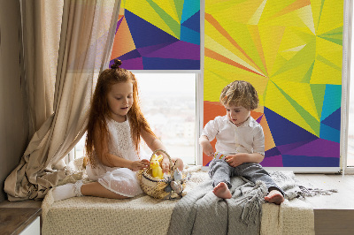 Fenster Rollo mit buntem Origami-Muster