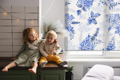 Fenster Rollo mit blauem Blumenmuster