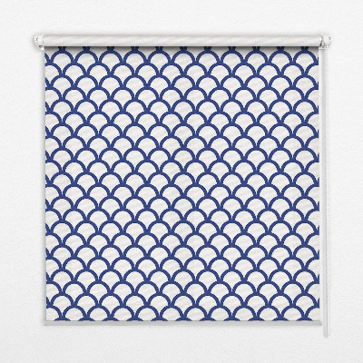 Fenster Rollo in blauem Schuppenmuster