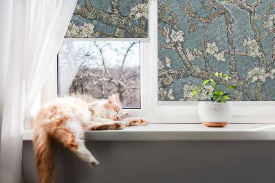 Fenster Rollo mit Zweigen auf blauem Hintergrund