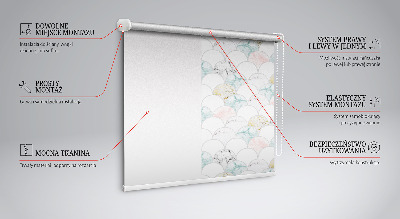 Fenster Rollo mit buntem Schuppenmuster