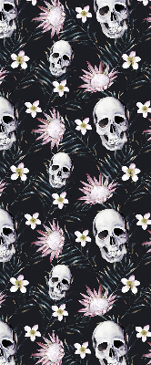 Verdunkelungsrollo mit einem Motiv aus einem Schädel zwischen Blumen