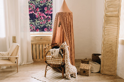 Fenster Rollo mit exotischem Blumenmuster