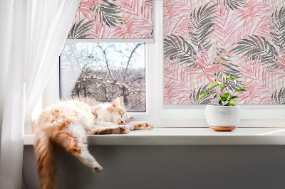 Rollo lichtundurchlässig mit rosa und schwarzen Blättern als Muster