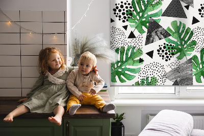 Fenster Rollo mit Blatt-, Dreieck- und Punktmuster