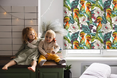 Fensterrollo mit Motiv aus Vögeln und Blumen