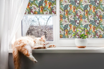 Fensterrollo mit Motiv aus Vögeln und Blumen