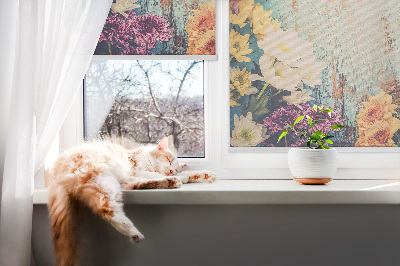 Rollo lichtundurchlässig mit Blumenmotiv auf blauem Hintergrund