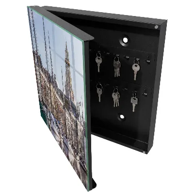 Schlüsselschrank Segel auf dem Wasser