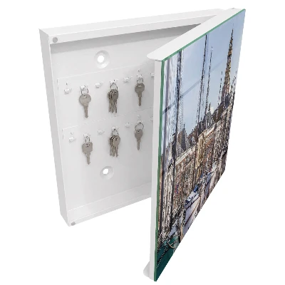 Schlüsselschrank Segel auf dem Wasser