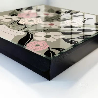 Schlüsselschrank Blumenarrangement