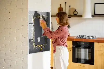 Beschreibbare Magnettafel im Design goldenes Konfetti