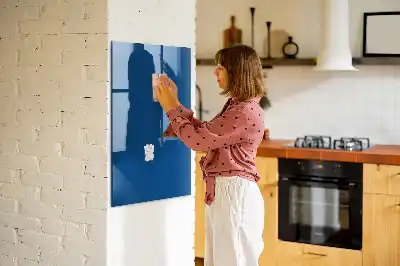 Beschreibbare Magnettafel in Blau