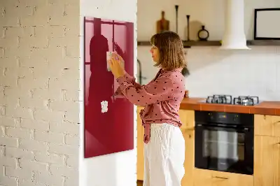 Beschreibbare Magnettafel in Rot