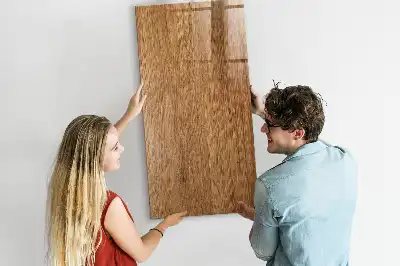 Beschreibbare Magnettafel in warmen Holztönen