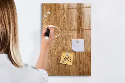 Beschreibbare Magnettafel in warmen Holztönen